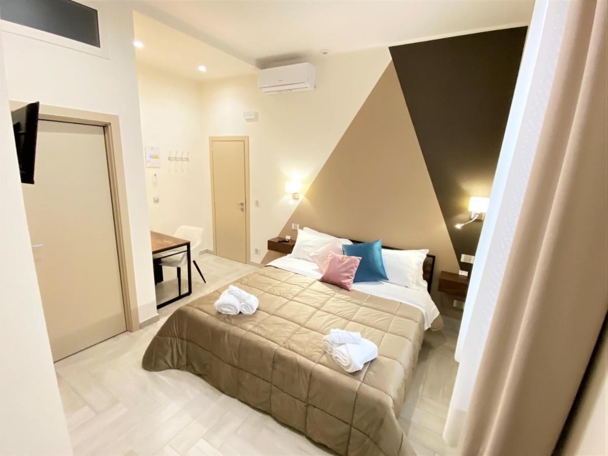 B&B De Nava Suite Reggio di Calabria Bagian luar foto